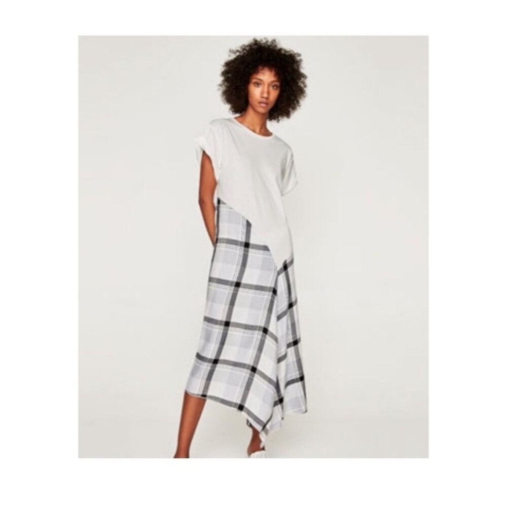 Women’s Zara Midi Dress Size Small NWT